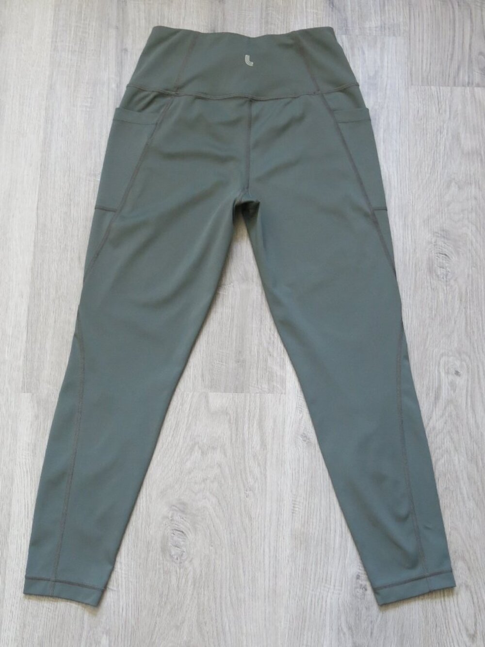 Lole Green Stash Pocket Sportswear Yoga Tight Legging Pants - Size Small